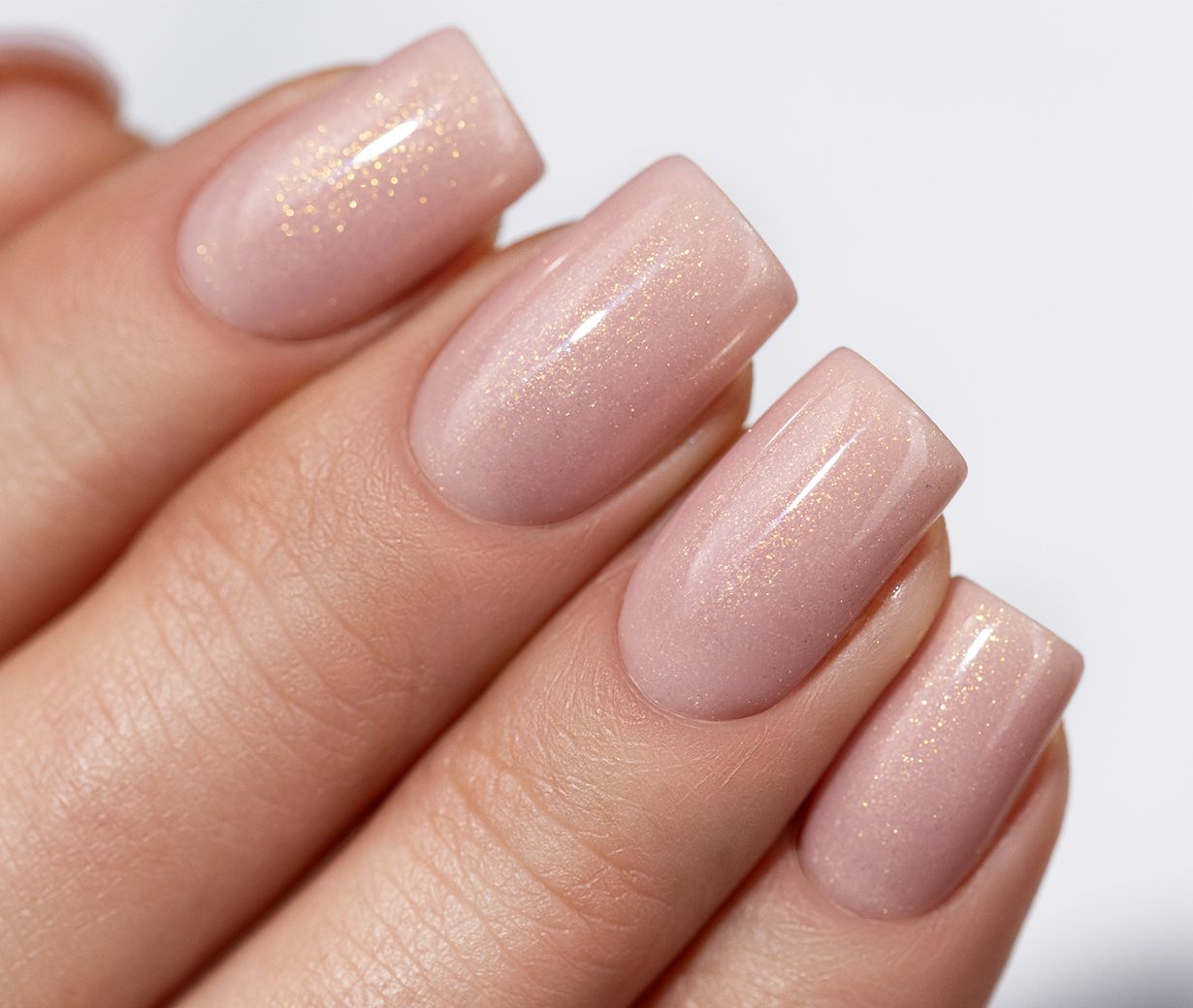 GEL POLISH MEGA BASE Shimmer Peach - VICTORIA VYNN